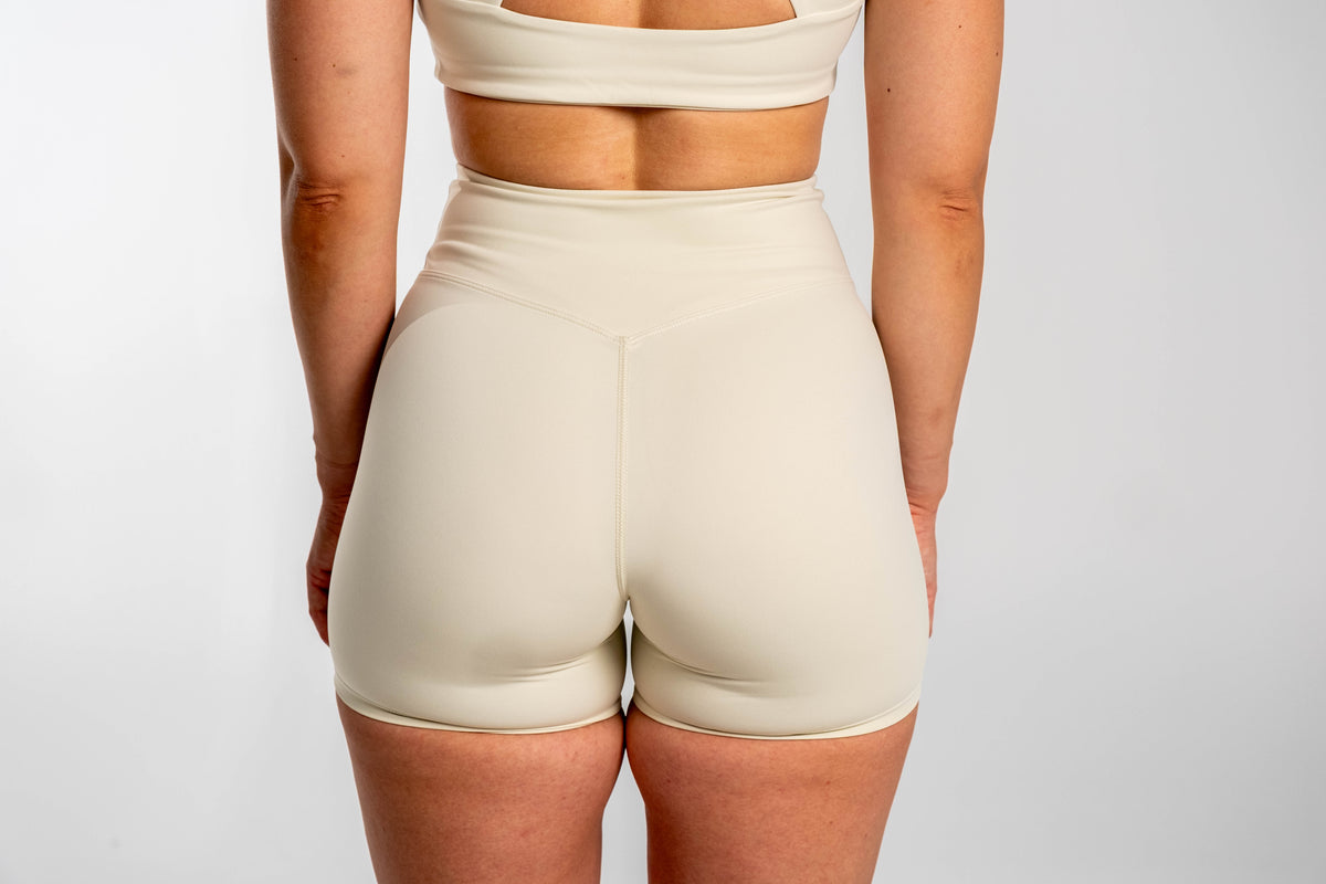 NOVA SHORT