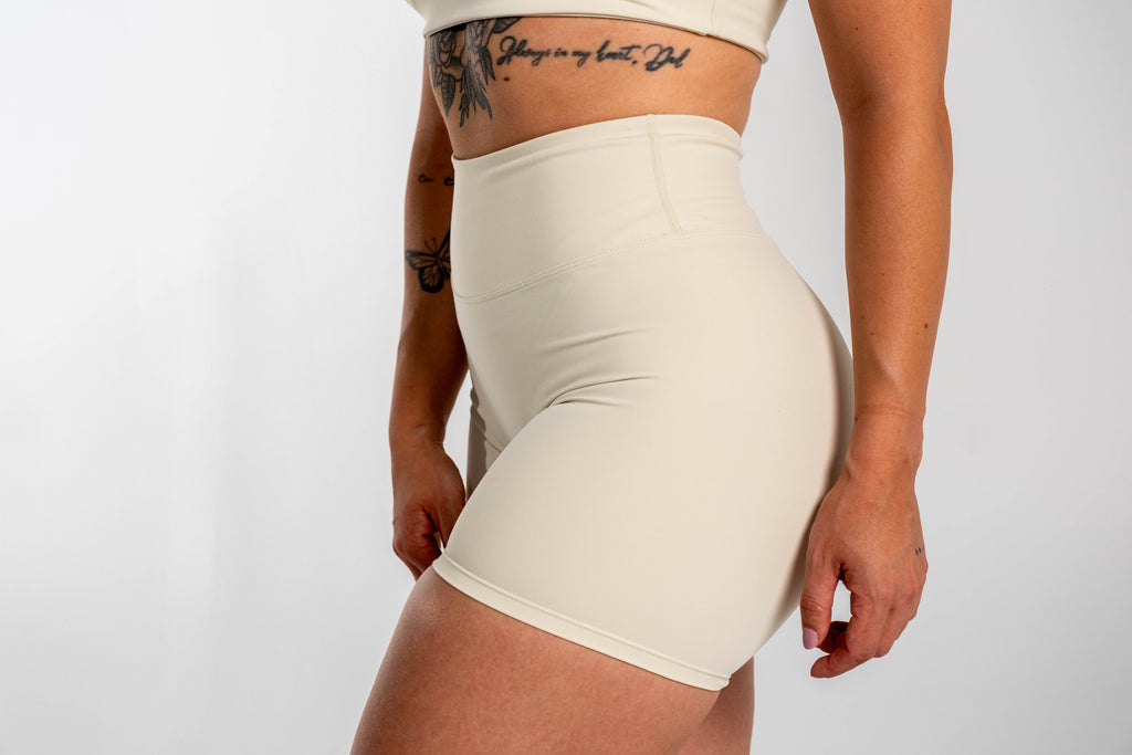 NOVA SHORT